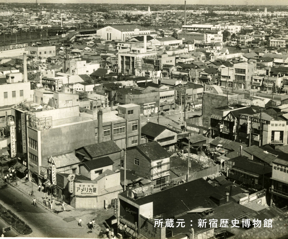 1948年 歌舞伎町が誕生「三越屋上から歌舞伎町方向」
