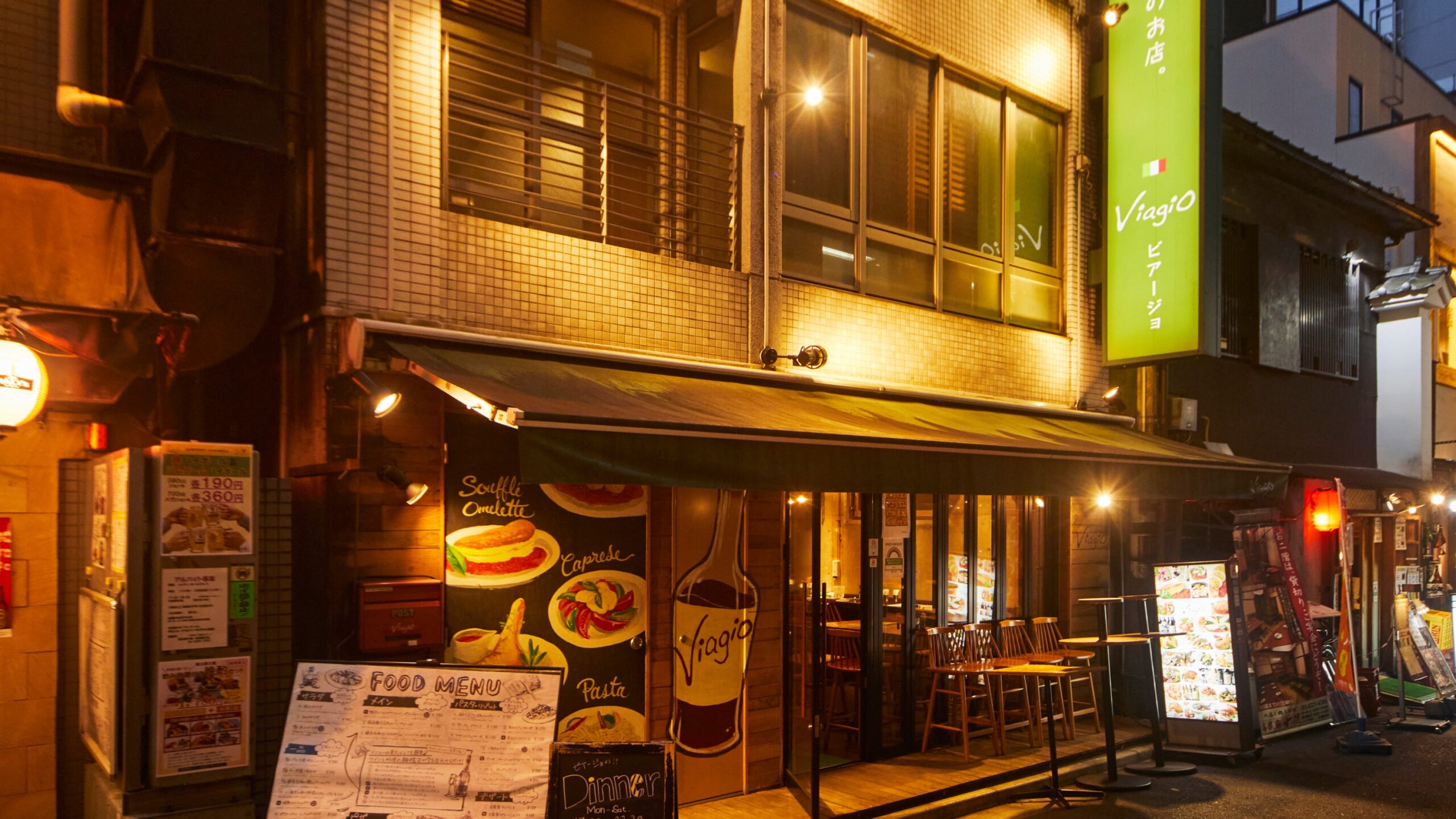 【新宿エリア】ホール正社員(新宿 カジュアルイタリアン&ワインバル)